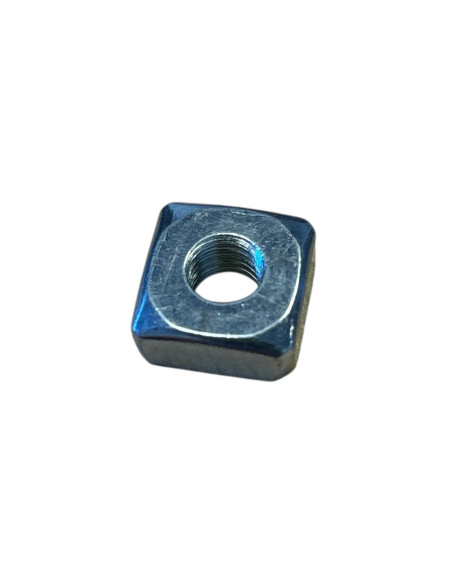 ECROU CARRÉ Ø 7 MM POUR PLATEFORME